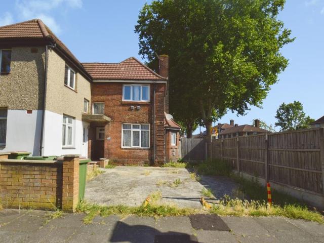 House for sale in Plaistow, Greater London