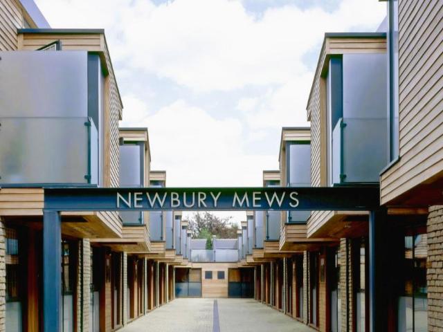 House for sale in Chalk Farm, Cat Hill