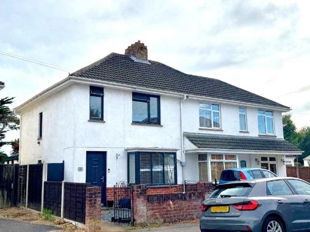 House for sale in Highcliffe