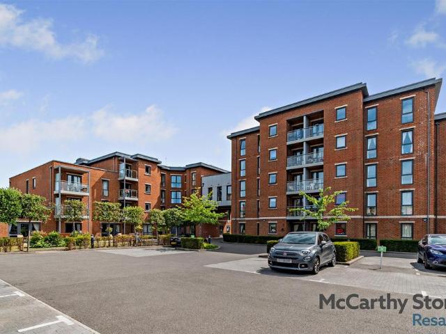 Flat for sale in St James, Sandown Park