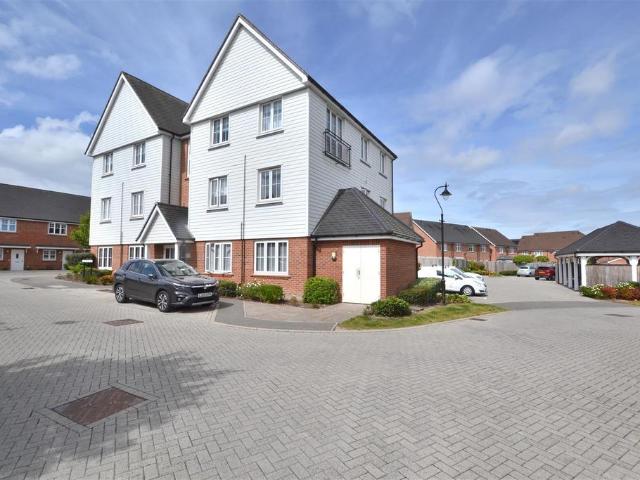 Flat for sale in Pilcot, Hart