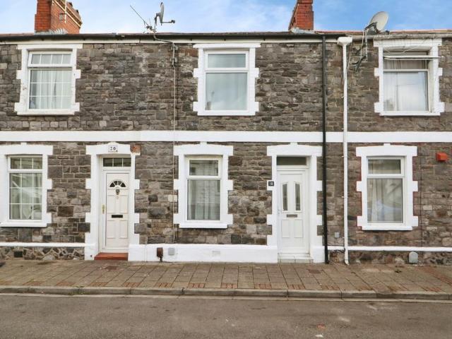 House for sale in Plasnewydd, Falcon Lodge