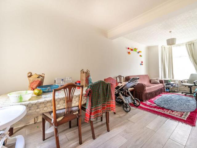 House for sale in Forest Gate, Greater London