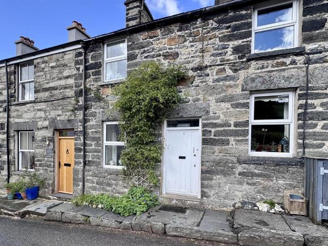 House for sale in Capel Garmon, Wales