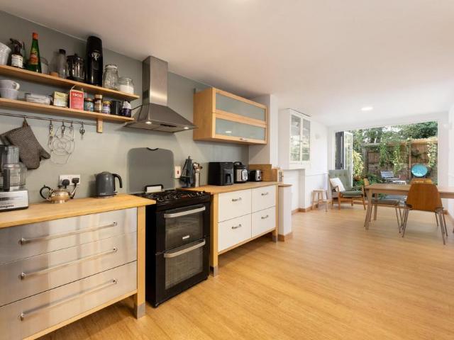 House for sale in Camberwell, Greater London