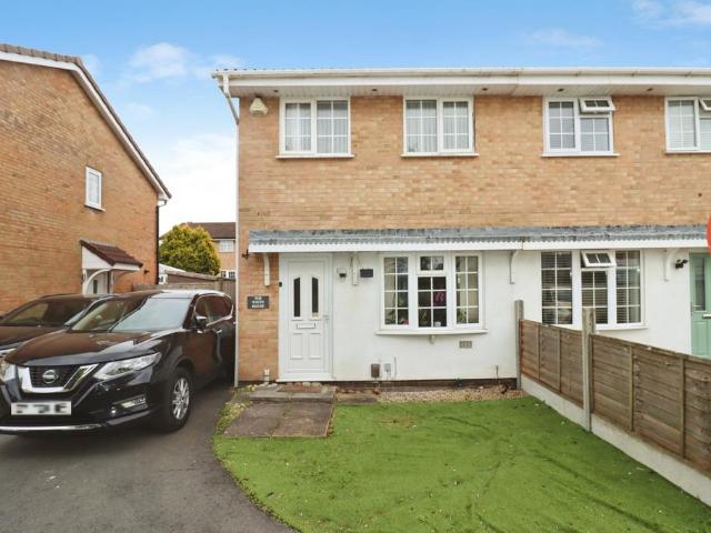 House for sale in Feckenham, City Of Bristol