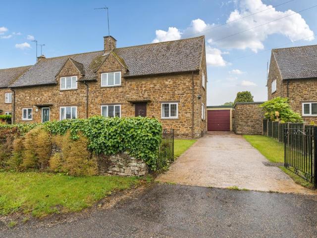 House for sale in Eydon, Northamptonshire