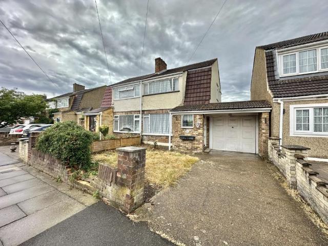 House for sale in Gould's Green, Greater London