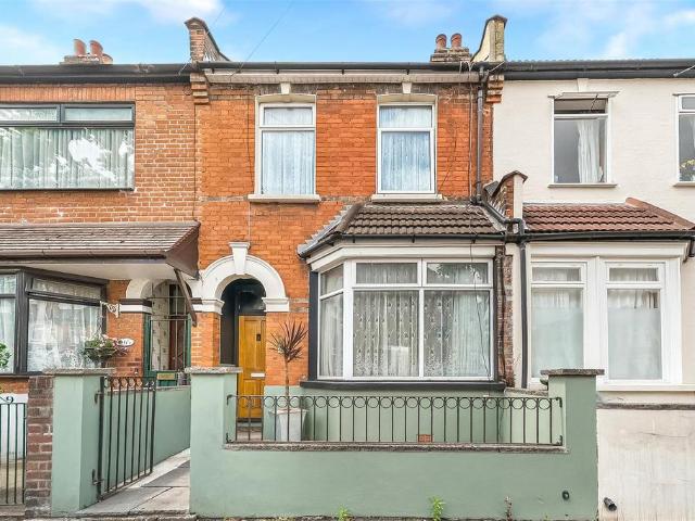 House for sale in Upton Park, Greater London