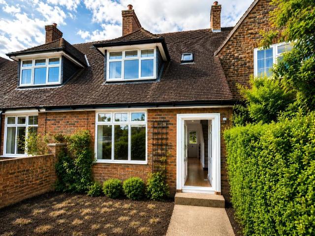 House for sale in London Borough of Lewisham, Greater London