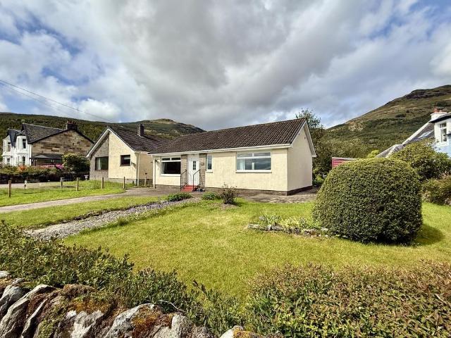 House for sale in Carrick Castle, Scotland