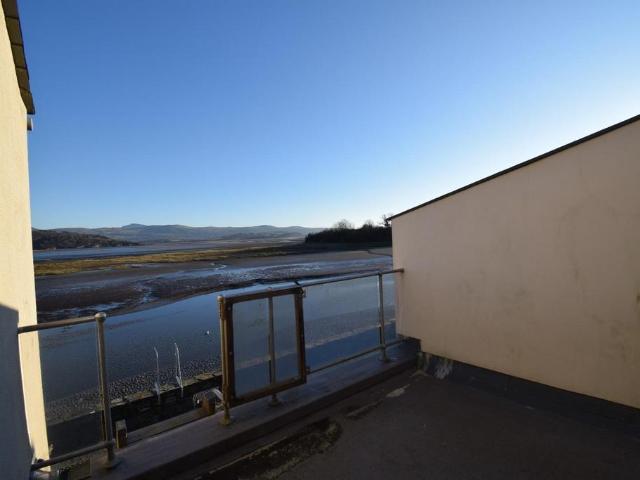 House for sale in Porthmadog