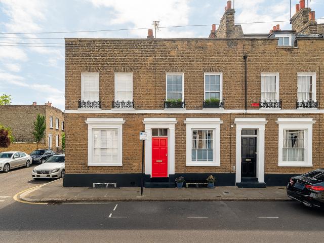 House for sale in Ratcliffe, Limehouse