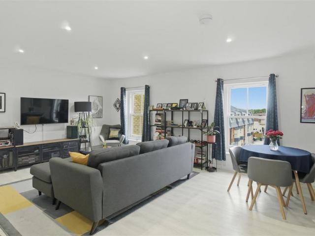 House for sale in Oxenden, The Bridge