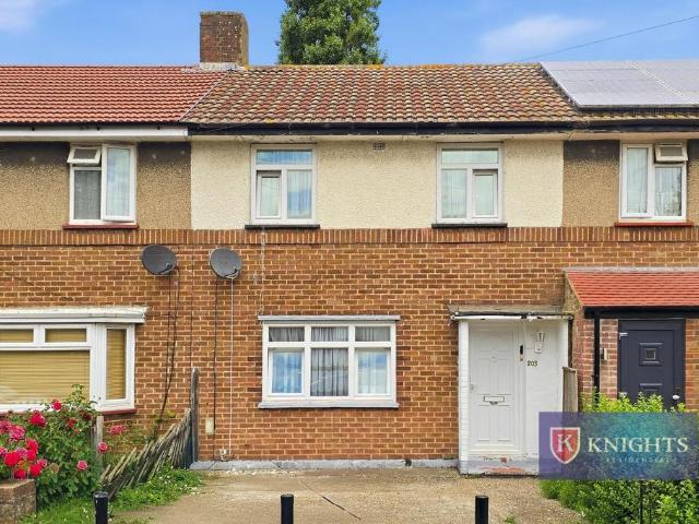 House for sale in Ponders End, Greater London
