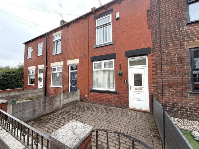 House for sale in Daisy Hill, Lee Bank