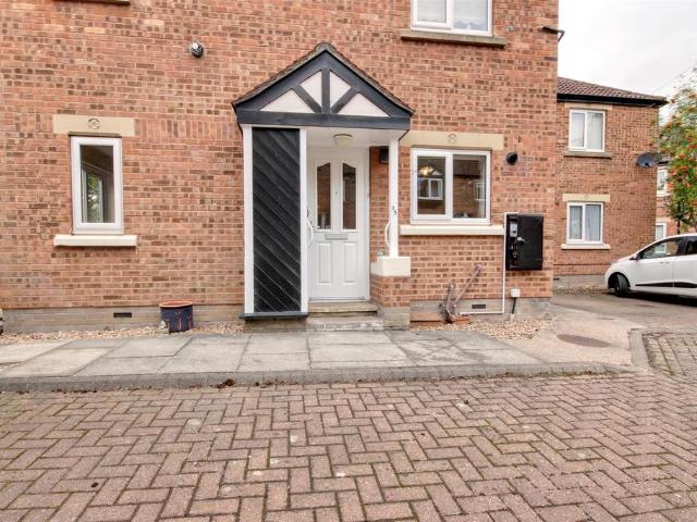 Flat for sale in Cottingham, East Riding Of Yorkshire