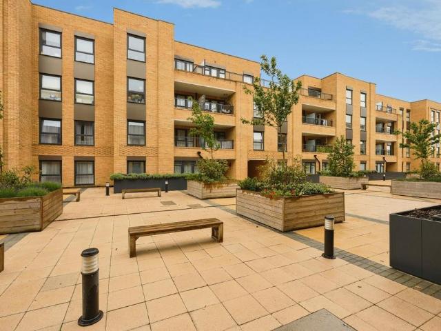 Flat for sale in London Borough of Sutton, Greater London