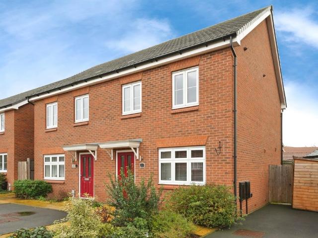 House for sale in Drakes Broughton and Wadborough, Crookhill