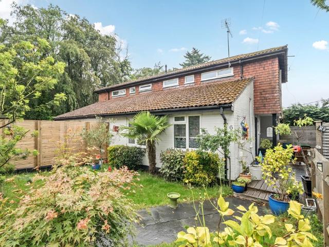 House for sale in Upper Hale, Fole