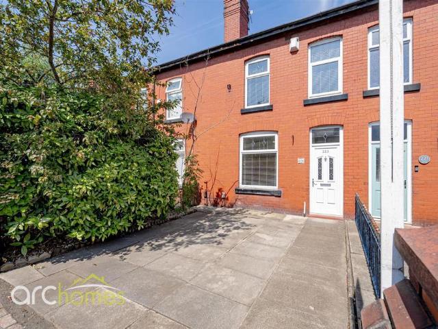 House for sale in Howe Bridge, Wigan