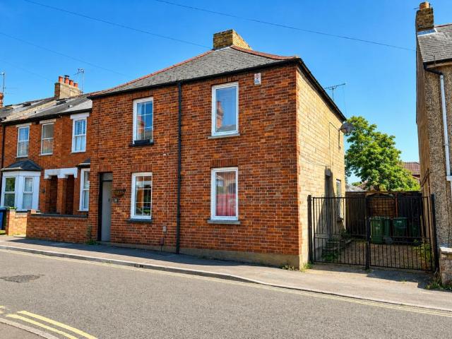 House for sale in The Slade, Oxfordshire