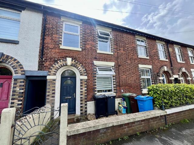 House for sale in Freckleton, Lancashire