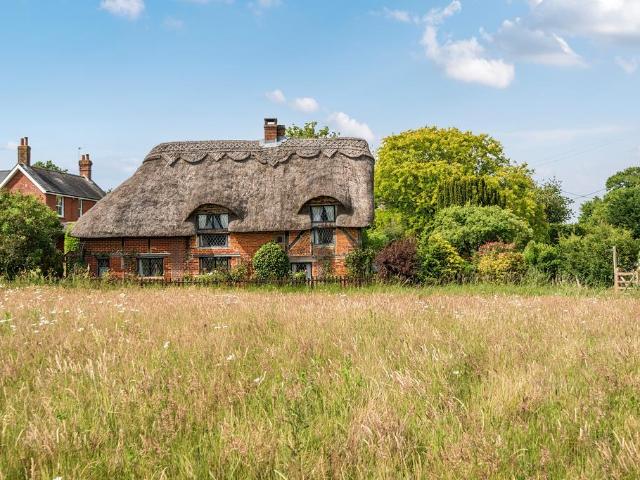 House for sale in Bolton Low Houses, Hampshire