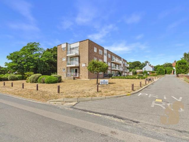 House for sale in Fordham Heath, Essex