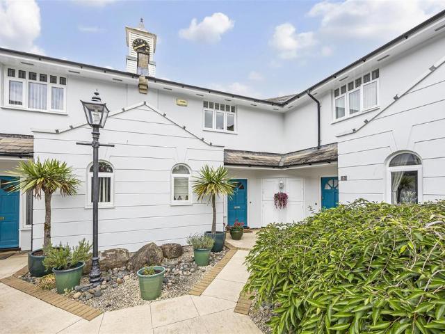 House for sale in Golden Valley, Gloucestershire