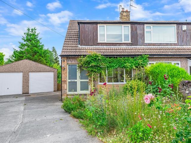 House for sale in Ben Rhydding, Ilkley