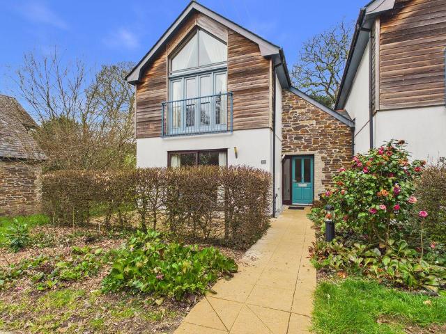 House for sale in Carnon Downs, Cornwall