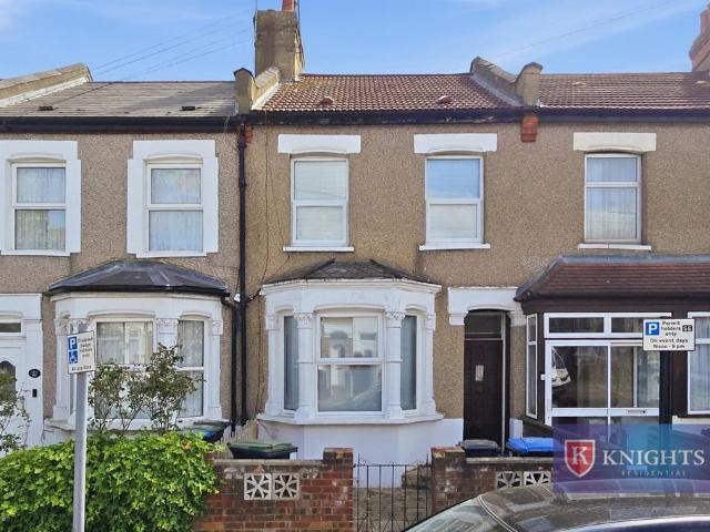 House for sale in Edmonton, Greater London