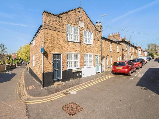 House for sale in St Albans, Five Acres