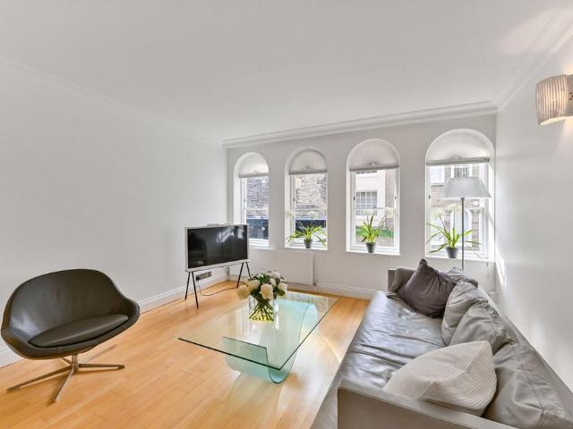 House for sale in East Marylebone, Greater London