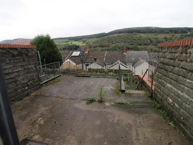 House for sale in Miskin, Wales