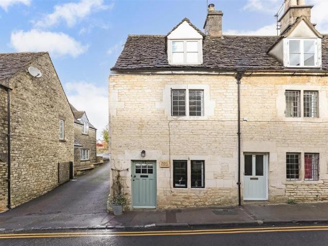 House for sale in Minchinhampton, School House