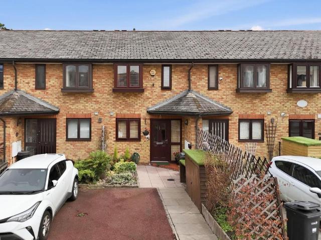 House for sale in Snaresbrook, Greater London