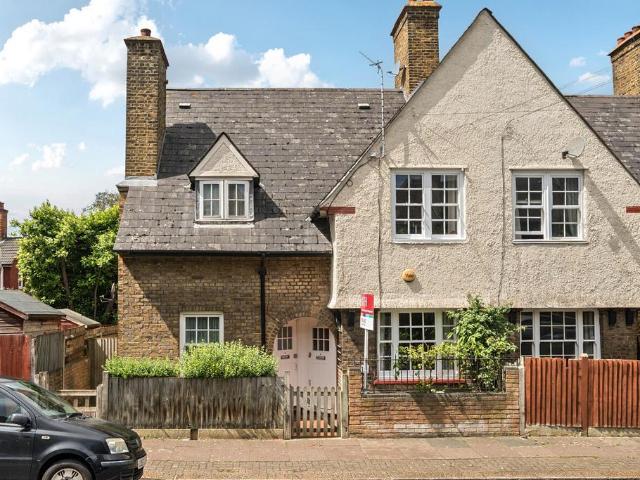 House for sale in Furzedown, Greater London