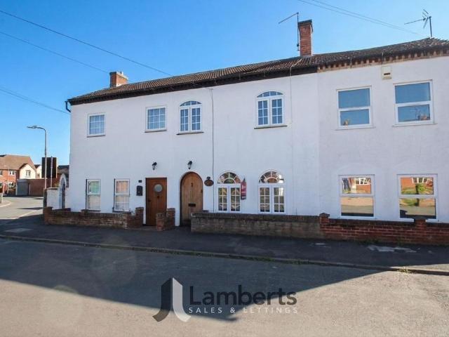 House for sale in Alderminster, Warwickshire
