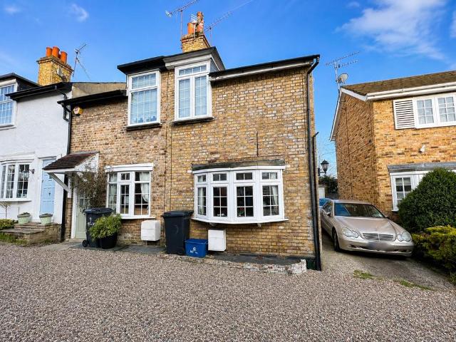 House for sale in Debden Green, Epping