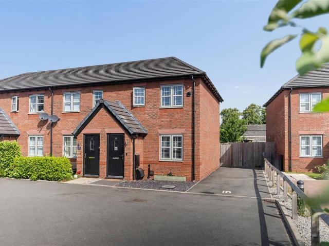 House for sale in Oughtrington, Warrington