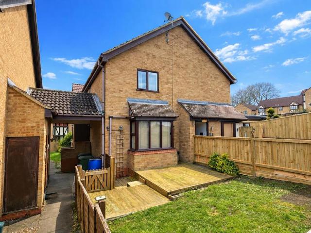 House for sale in Bourne End, Pouchen End