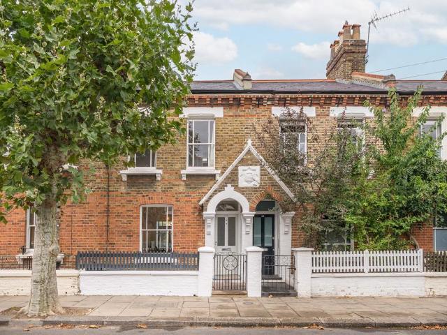 House for sale in Kensal Town, Greater London
