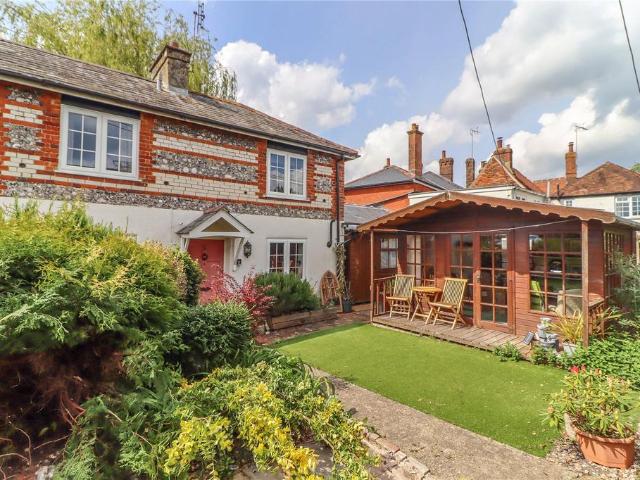 House for sale in Barton Stacey, Hampshire