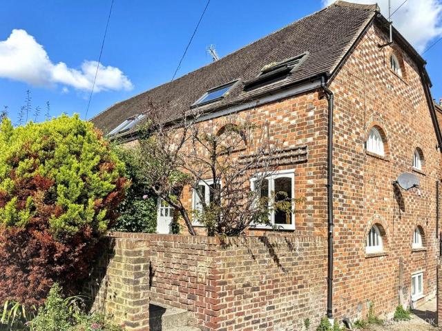 House for sale in Berrick Salome, Oxfordshire