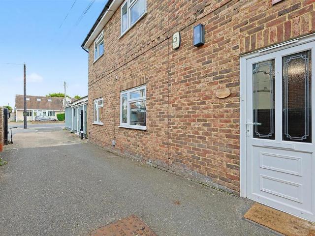 Flat for sale in Barling, Isle Of Man