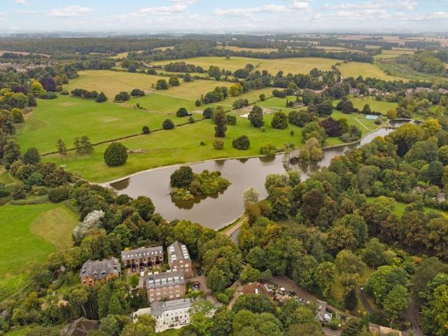 House for sale in St Albans, Five Acres