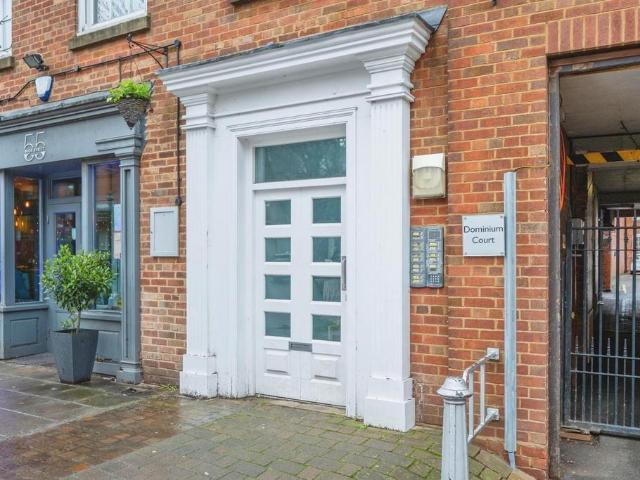 Flat for sale in Lichfield, Boley Park