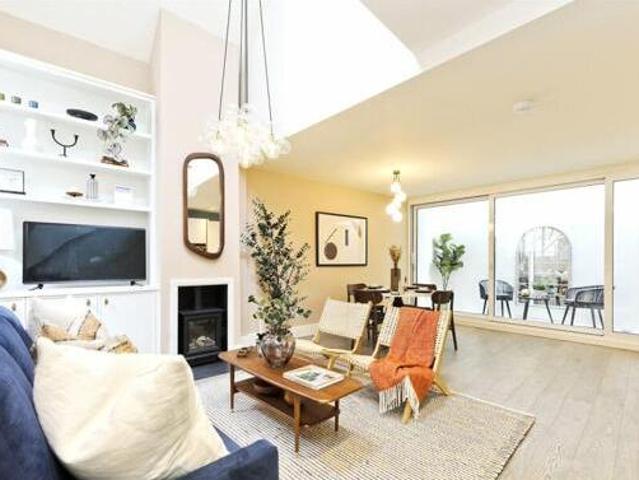 House for sale in Lyons, Greater London